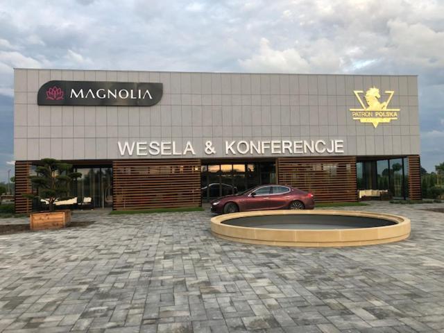Magnolia Hotel Kutno Bagian luar foto