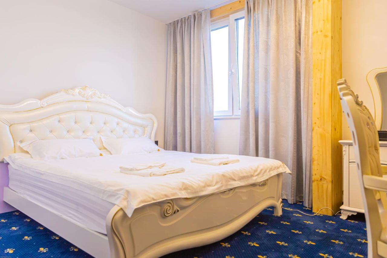 Magnolia Hotel Kutno Bagian luar foto